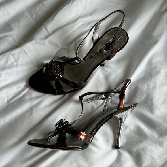 VIA SPIGA Women’s Paten Leather High Heel 6.5 T-Strap Rhinestone Brown Party - Picture 1 of 10